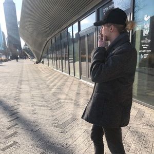 Meet your Posher, Cameron